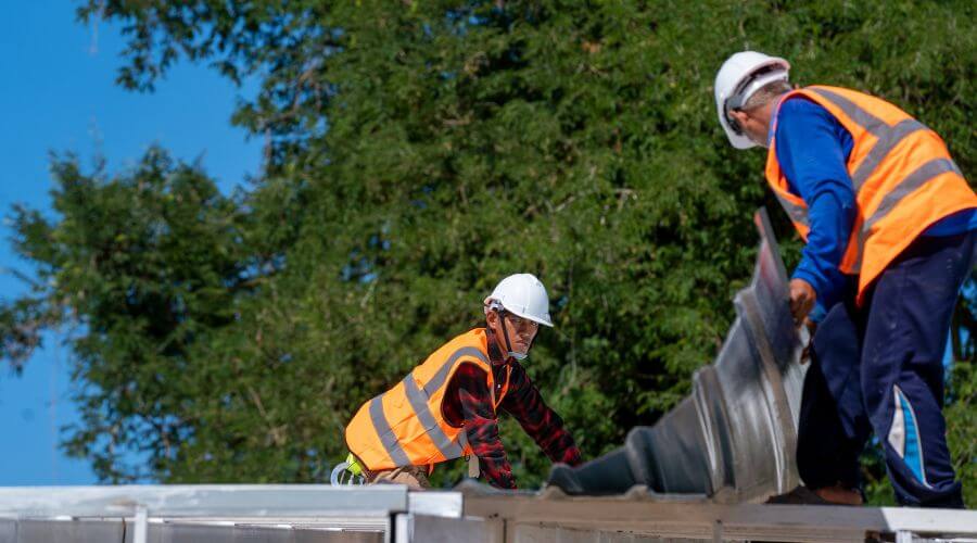 Professional gutter cleaning in Monument Beach, MA